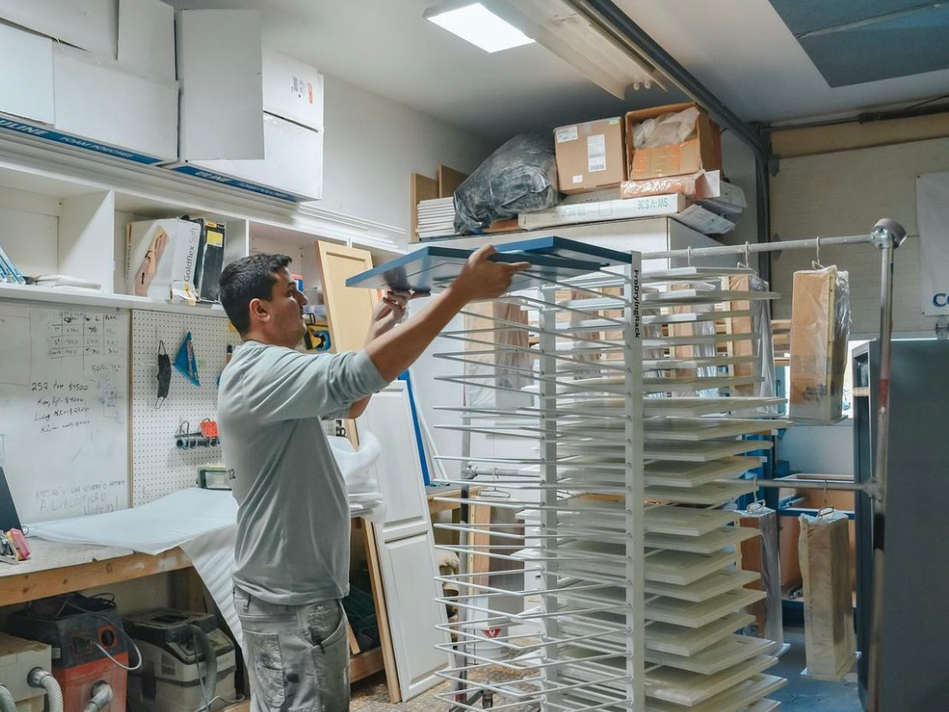 Top Tools Every Professional Finisher Should Have in Their Paint Shop