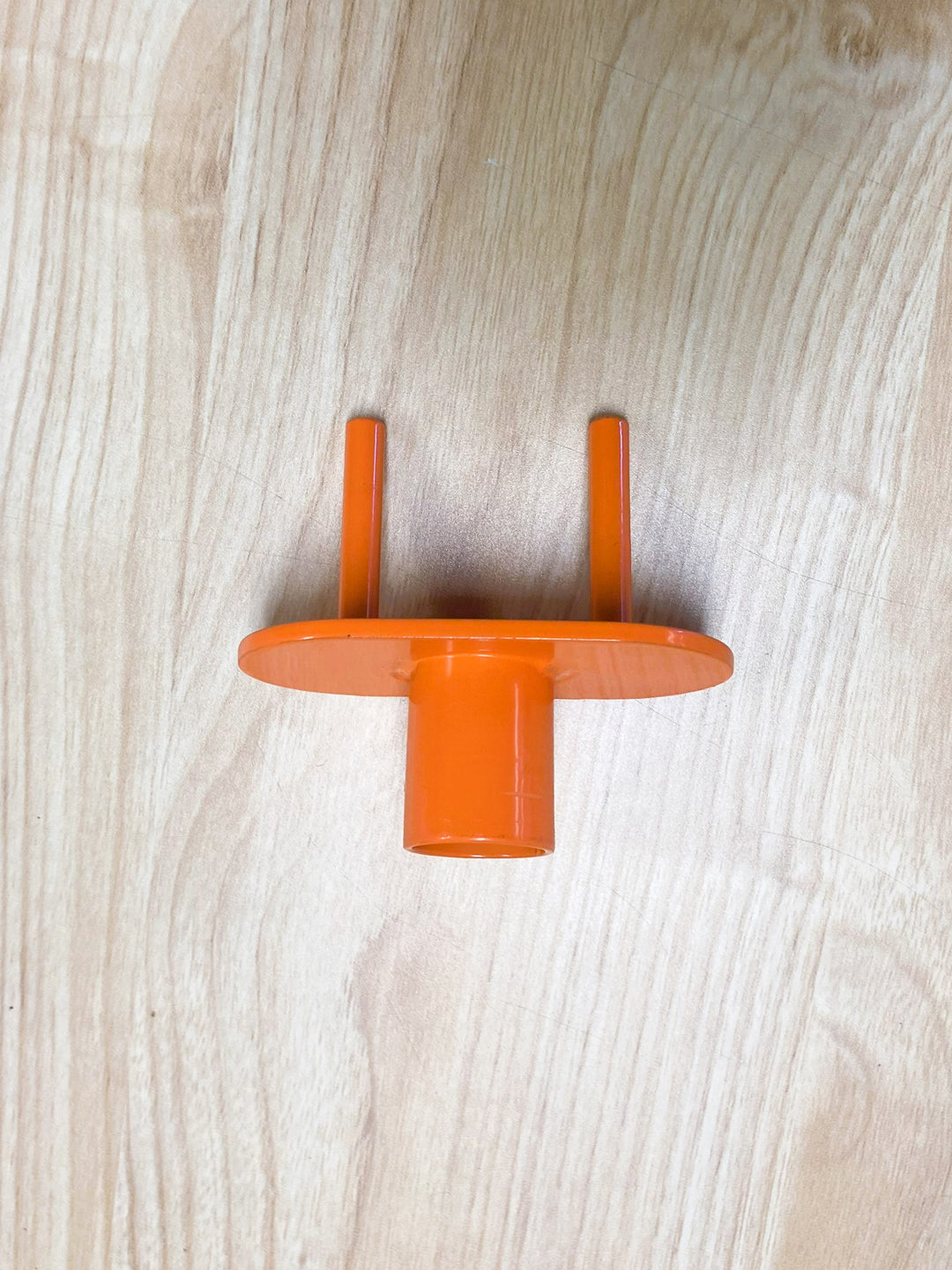 PRODRYINGRACK SD (PSDR) SERIES ORANGE DOUBLE JOINT CONNECTOR ON TABLE