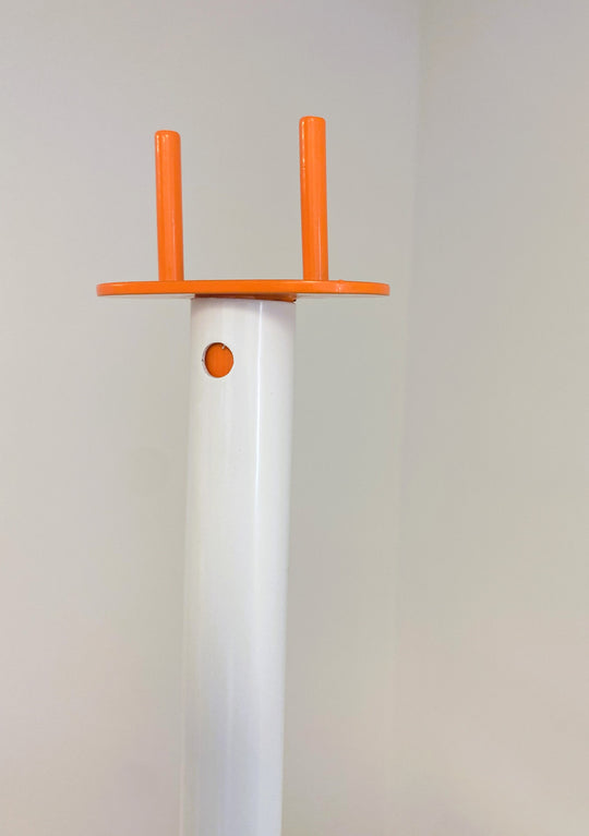 PRODRYINGRACK SD (PSDR) SERIES DOUBLE JOINT CONNECTOR ON POLE TO SHOW IN USE